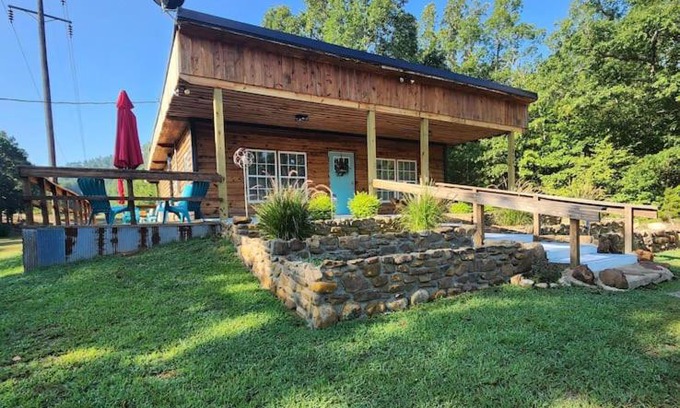 Mena House | Unique Country Cabin Meets Farmhouse Modern!!!