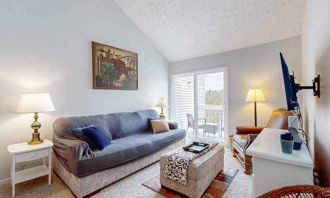Hickory Condo | Unique lakefront condo with lovely views, dock, kayaks, & W/D - dog-friendly