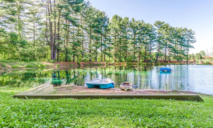 Kent House | Unique vacation home that sleeps 6; near KSU