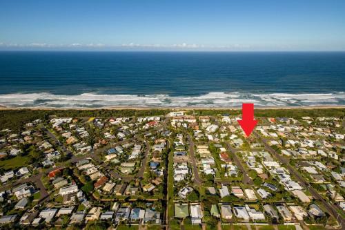 Marcoola Apartment | Unit 1 18 Lorraine Avenue
