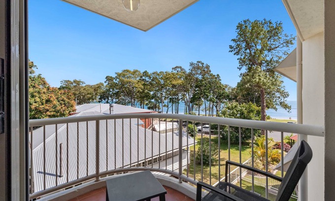 Torquay Apartment | Unit 18 Charlton on the Esplanade