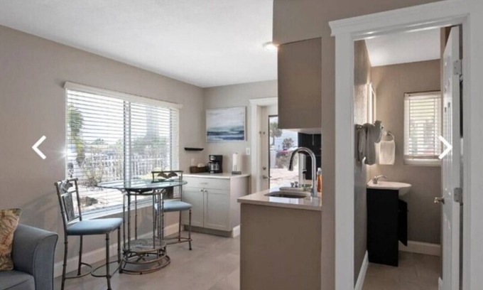 Nokomis Apartment | Unit 43: Bayside 1 Bedroom
