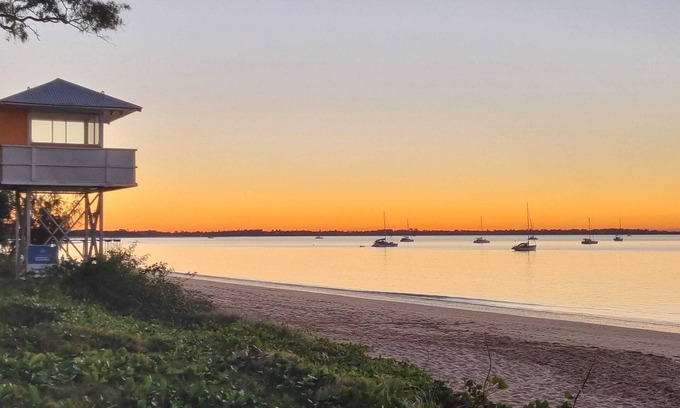 Torquay Apartment | Unit 6 Charlton on the Esplanade