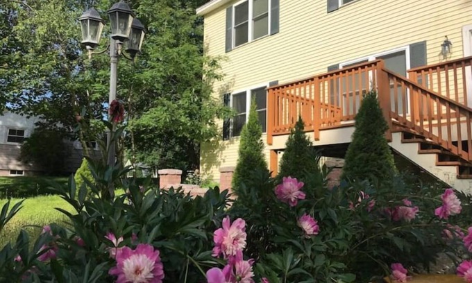 Scarborough Apartment | Unit B, near the Beach and Portland