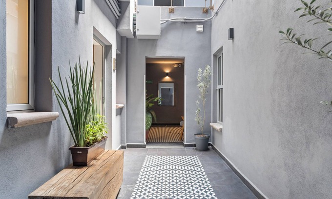 Downtown Queretaro Apartment | Universidad by Homirent