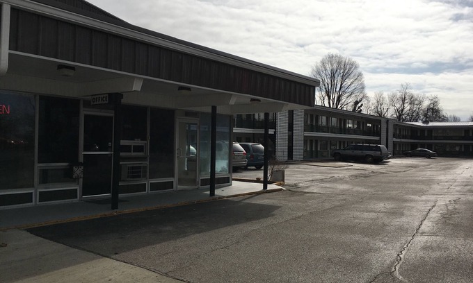 Frankfort Hotel | University Lodge Motel