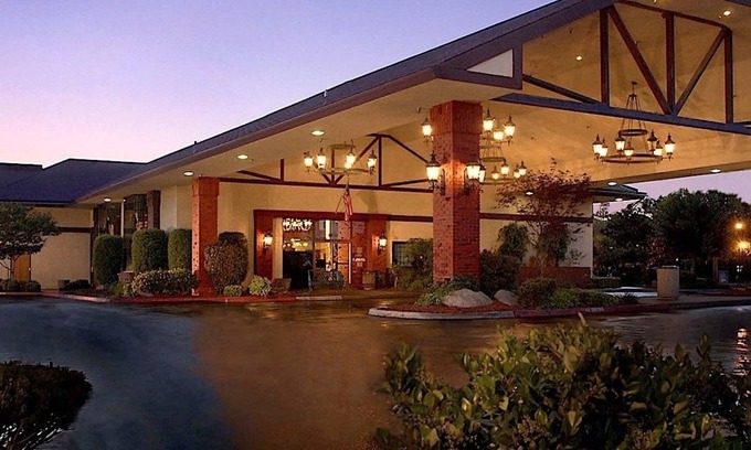 Raisin Hotel | University Square Hotel