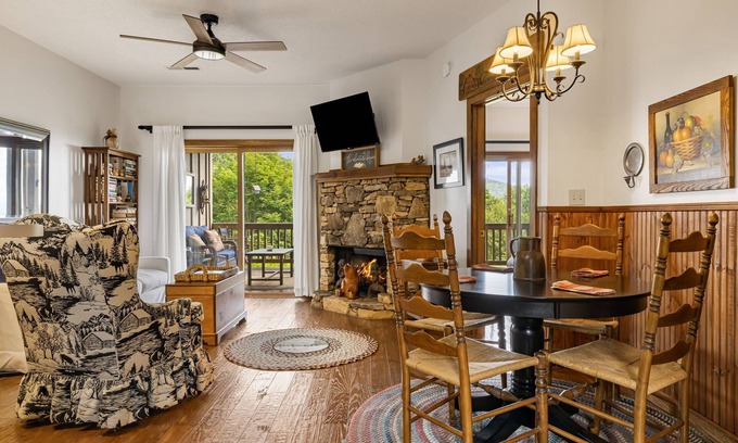 Wolf Laurel Condo | Unlimited Golf Access private 18 hole club Wolf Laurel, Hatley Pointe, dine, ski