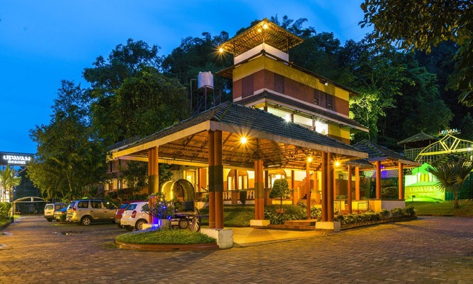 Lakkidi Hotel | Upavan Resort