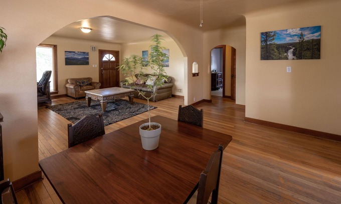 Clifton House | Updated SUMMER and FALL RATES!!!!