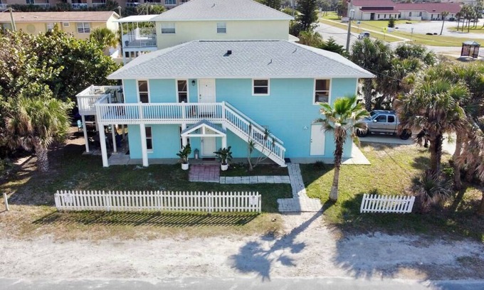 Point East House | Upper Atlantic House