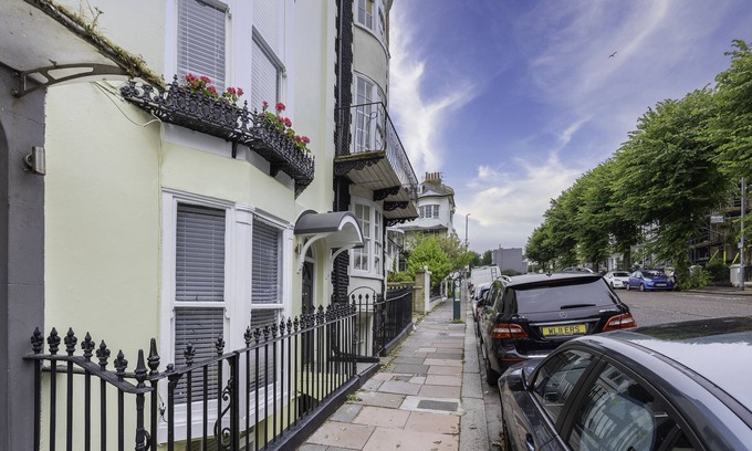 Kemptown House | Upper Rock Brighton Guest House