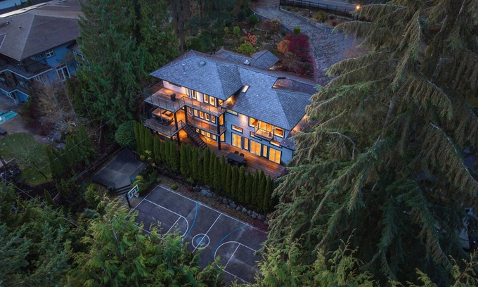 West Vancouver House | Upscale West Van Estate