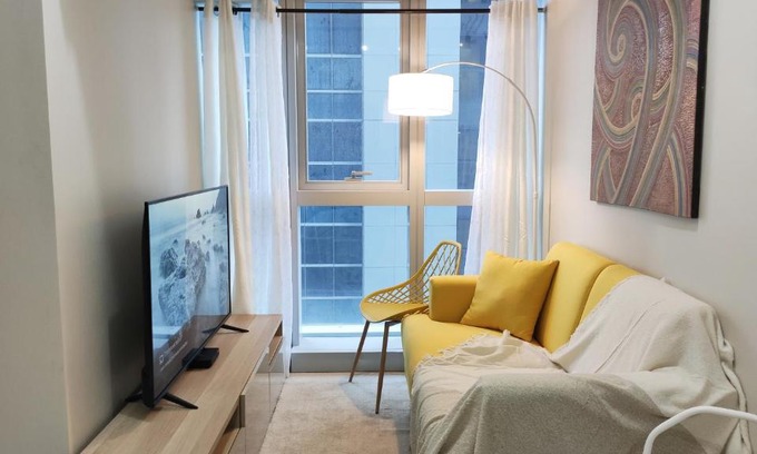 Bonifacio Global City Apartment | Uptown Parksuites BGC 2 bedroom 2 bath