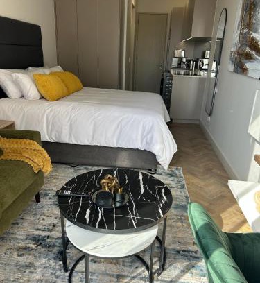 Greater Johannesburg Metropolitan Area Apartment | Urban Boutique OneRosebank