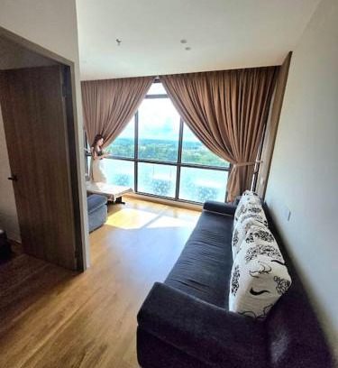Kota Samarahan Apartment | Urban Escape family friendly 5 or 6 pax