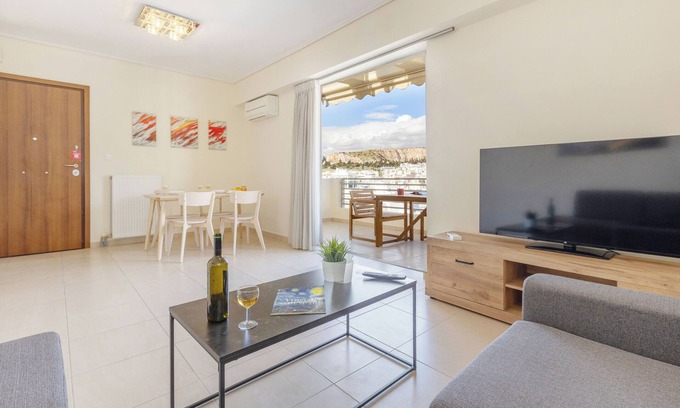 Kallithea Apartment | Urban Oasis with Acropolis Views by GHH