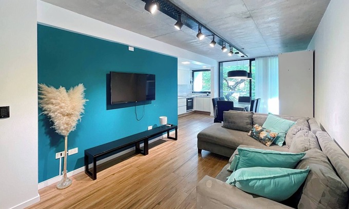 Villa del Parque Apartment | Urban Retreat Elegant Modern Apartment with Balcony in Villa del Parque