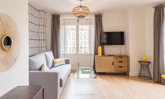 La Merced Apartment | Urbe10 Plaza de la Merced 2BED ( 3J)