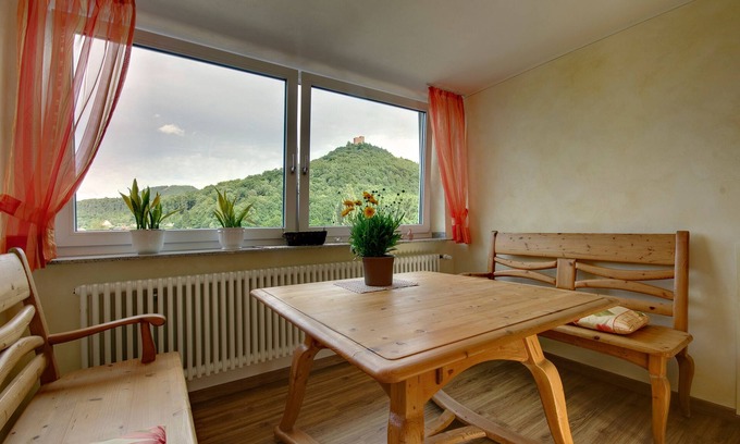 Annweiler am Trifels Apartment | Vacation apartment/apartment for 4 guests with 60m² in Annweiler am Trifels (71341)