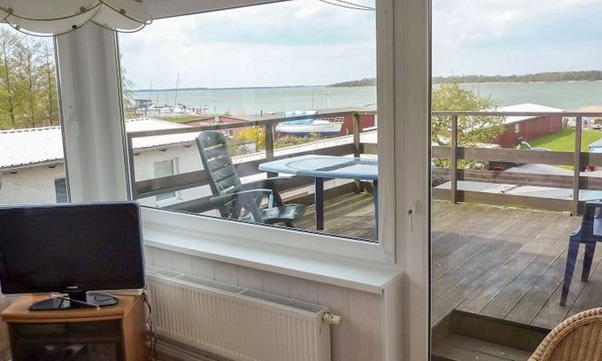 Ribnitz Apartment | Vacation apartment Baltic Sea - Haus am Ribnitzer See
