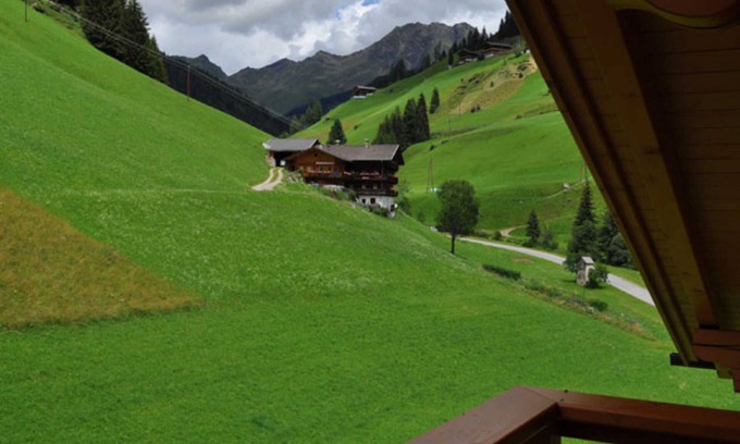 Innervillgraten Apartment | Vacation apartment BERG 1 - Holiday apartment Daniela Mair
