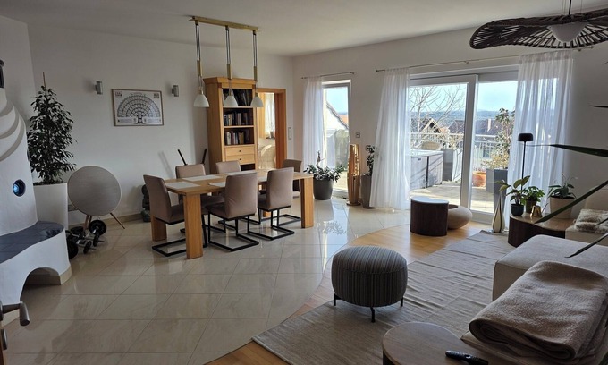 Absberg Apartment | Vacation apartment (140sqm) with two bedrooms and whirlpool bathtub