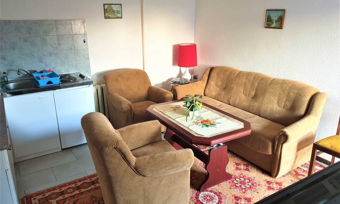 Kachlin Apartment | Vacation apartment 5 - Stork view