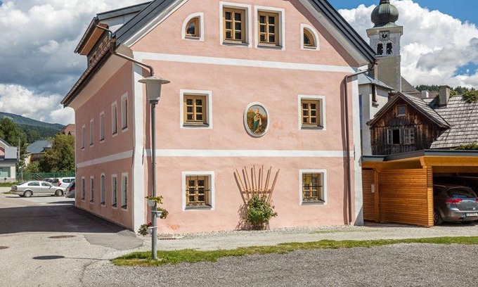Tamsweg Apartment | Vacation apartment at the Leisnitzbach - Romantic
