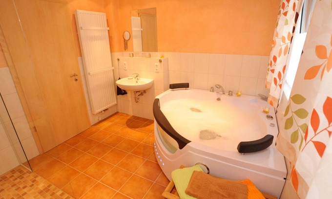 Rhoden Apartment | Vacation apartment/apartment for 2 guests with 65m² in Diemelstadt (59398)