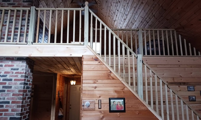 Mariaville House | Vacation Cabin/Writers Retreat/Medical Professionals rental.
