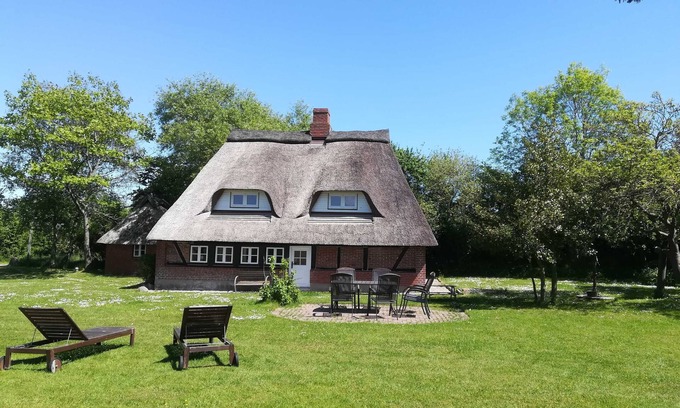 Dorphof House | Vacation cottage Reetkate Schuby