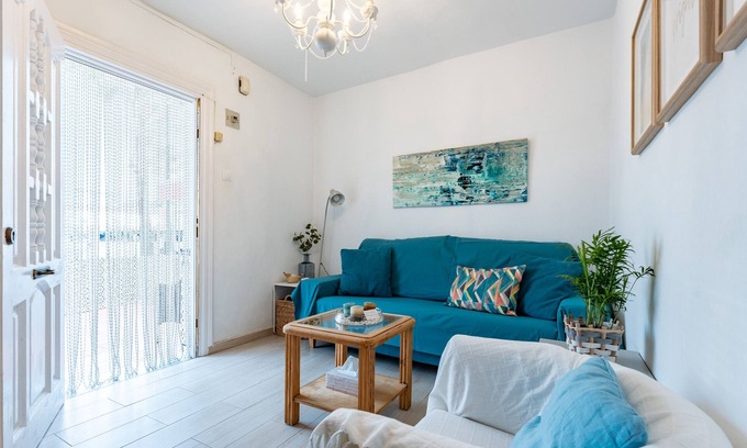 La Cala de Mijas House | Vacation Home "Casa En La Cala De Mijas" with Private Terrace & Wi-Fi