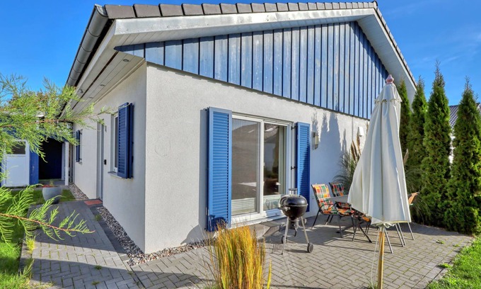 Altefaehr House | Vacation home Heide by Interhome