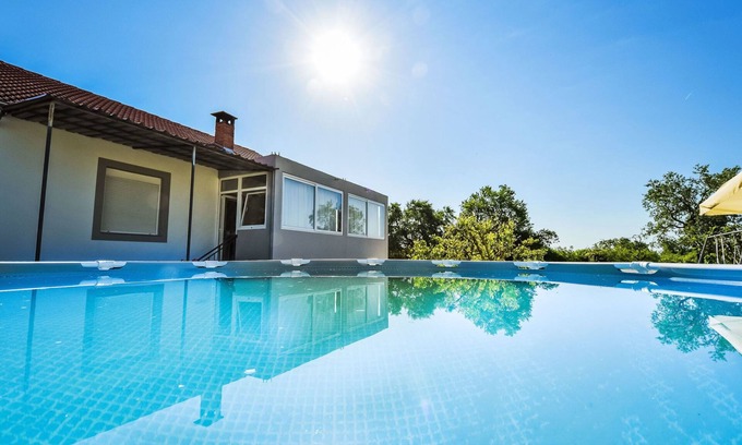 Tinj House | Vacation home Ivan by Interhome