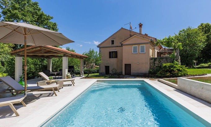 Krsan House | Vacation home Nino by Interhome