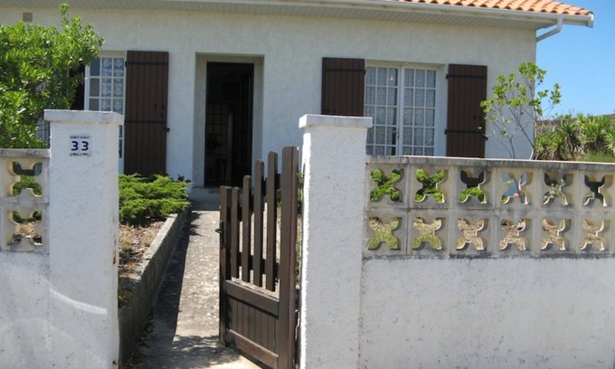 Hourtin-Plage House | Vacation home on the dune, directly on the beach, simple but ideal for the vacations