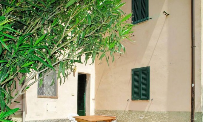 Polveraia House | Vacation home Polveraia in Scansano - 3 persons, 1 bedrooms