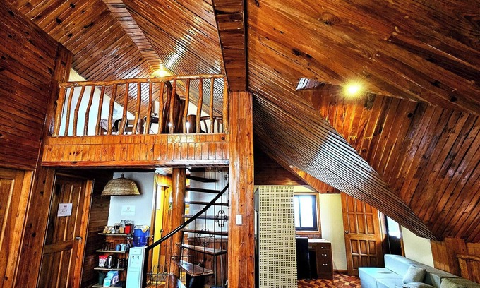Baguio House | Vacation House Camp 7 Baguio Transient 6BR