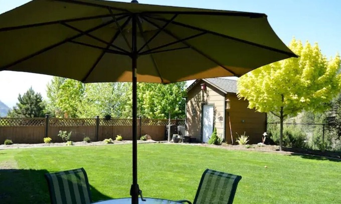West Kelowna Estates House | Vacation Oasis in West Kelowna - License # 9623