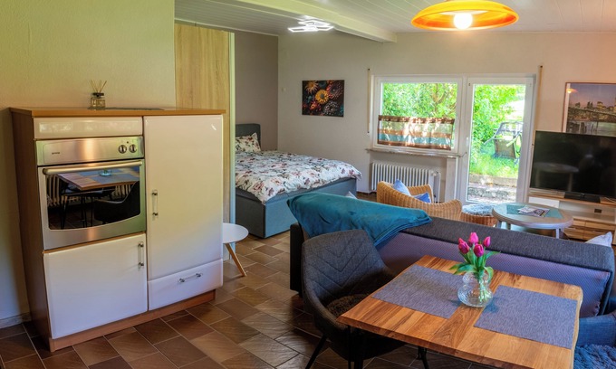 Burgen Apartment | Vacation with the winegrower with use of the garden - own restaurant