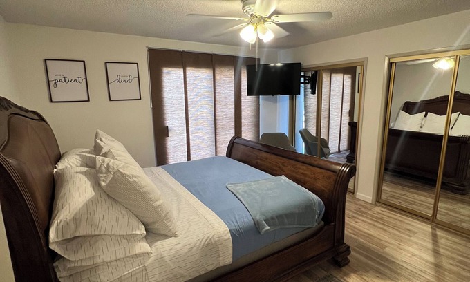 Turlock House | Valley Getaway: Spacious Home Perfect for Groups