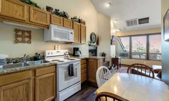 Flagstaff Condo | Valley View