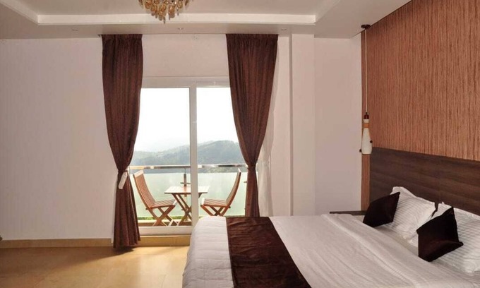 Ooty Hotel | VANAM HOLIDAYS
