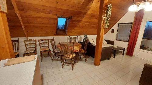 Abrahamhegy Apartment | Varjas apartman