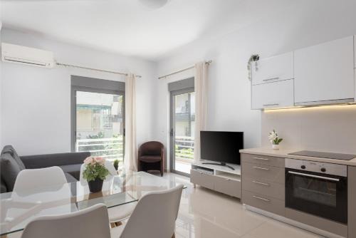 Varkiza Apartment | Varkiza Seaside Apartment