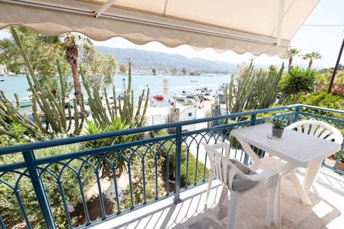 Poros Apartment | Vassia's B rooms