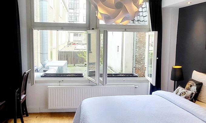 Red Light District House | Velvetamsterdam