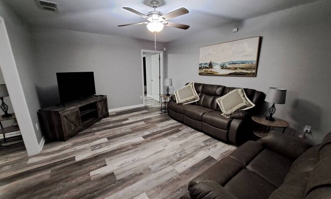 Streator House | Vermillion House Streator