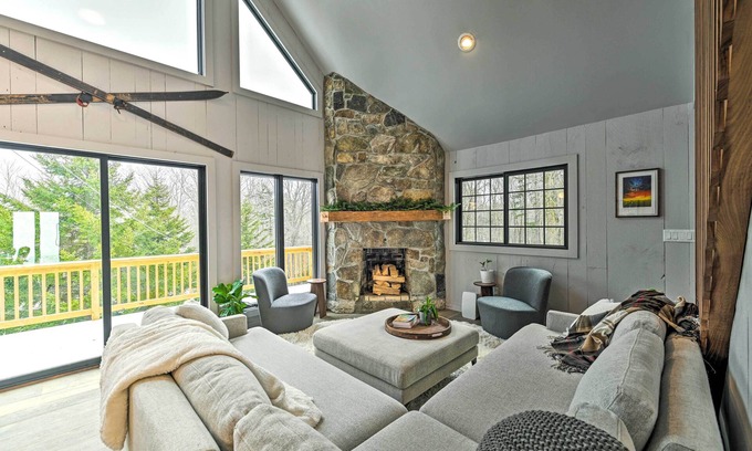 Windham Cabin | Vermont Ski Chalet ~ 5 Mi to Magic Mountain